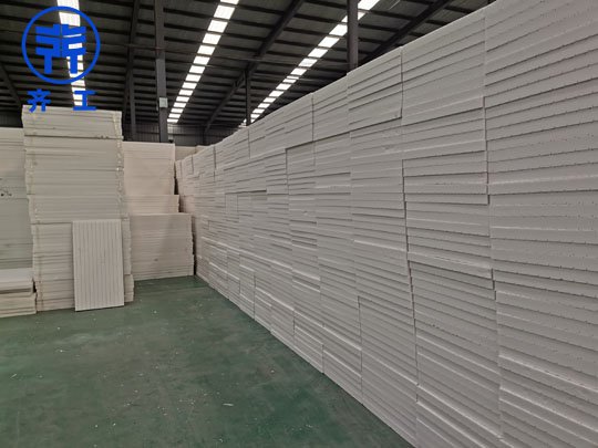 漯河巖棉板在體育館車(chē)間應(yīng)用